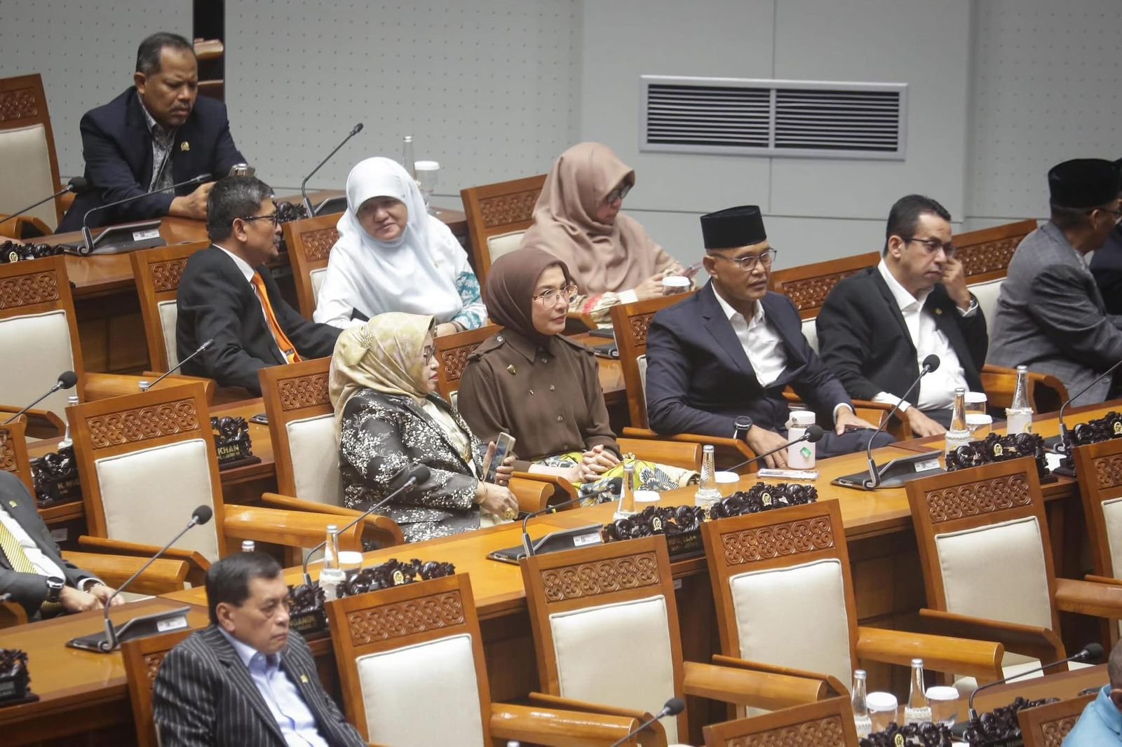 Anisah Syakur Dorong DPR RI Perkuat Pengawasan dan Fokus pada Kepentingan Rakyat Saat Rapat Paripurna