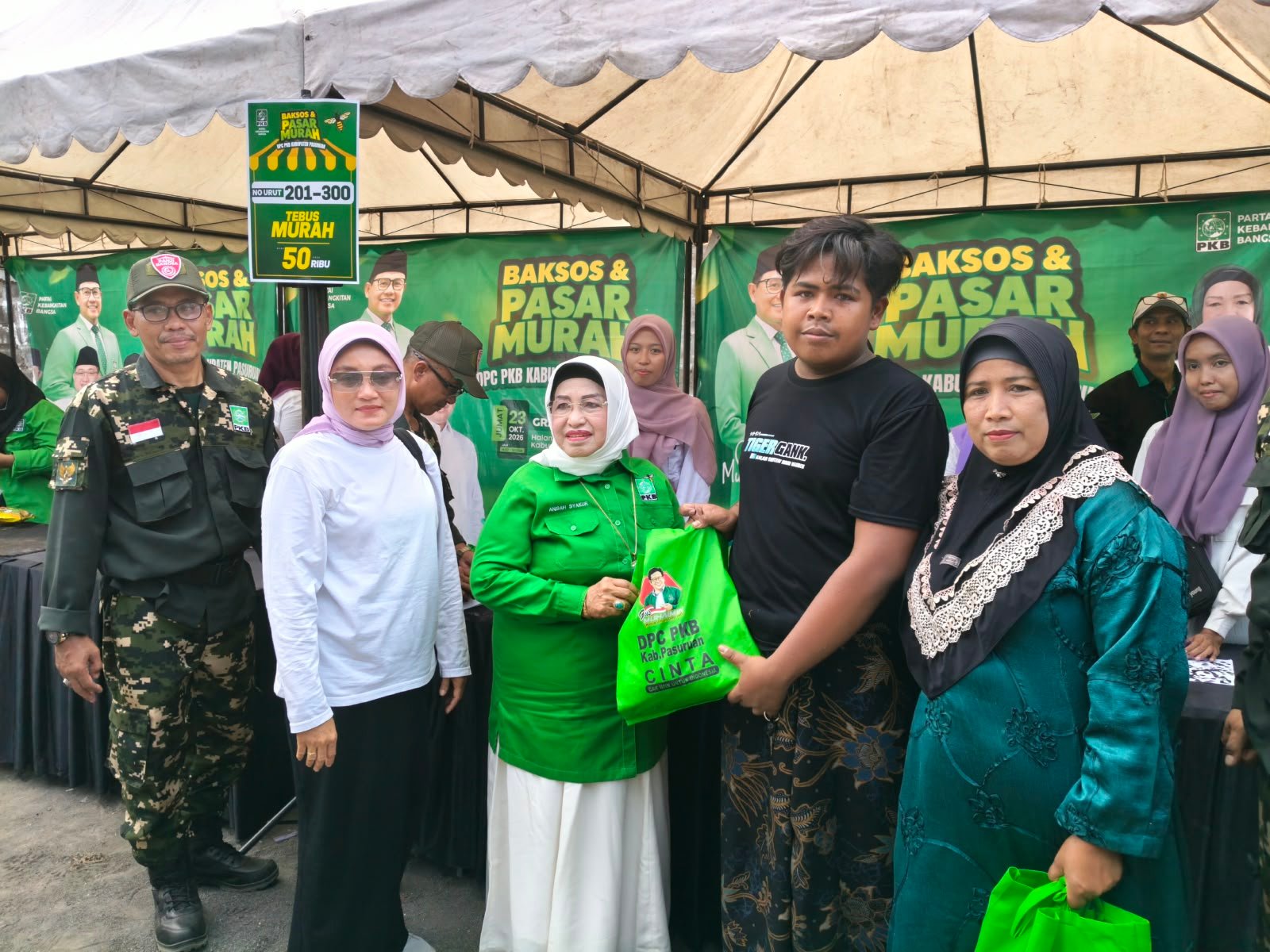 Anisah Syakur Tekankan Politik Pengabdian, Baksos dan Pasar Murah PKB Pasuruan Jadi Wujud Kepedulian Rakyat