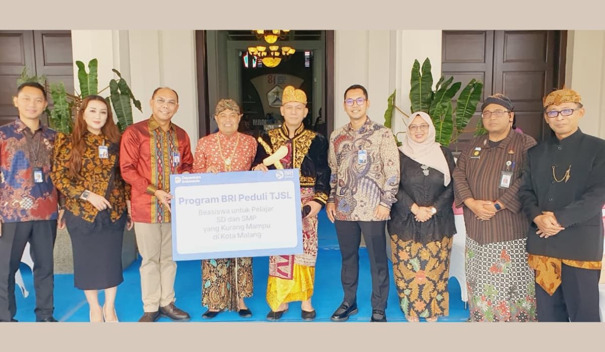 Peringati Sumpah Pemuda, BRI Malang Kawi Salurkan Beasiswa untuk Siswa Prasejahtera